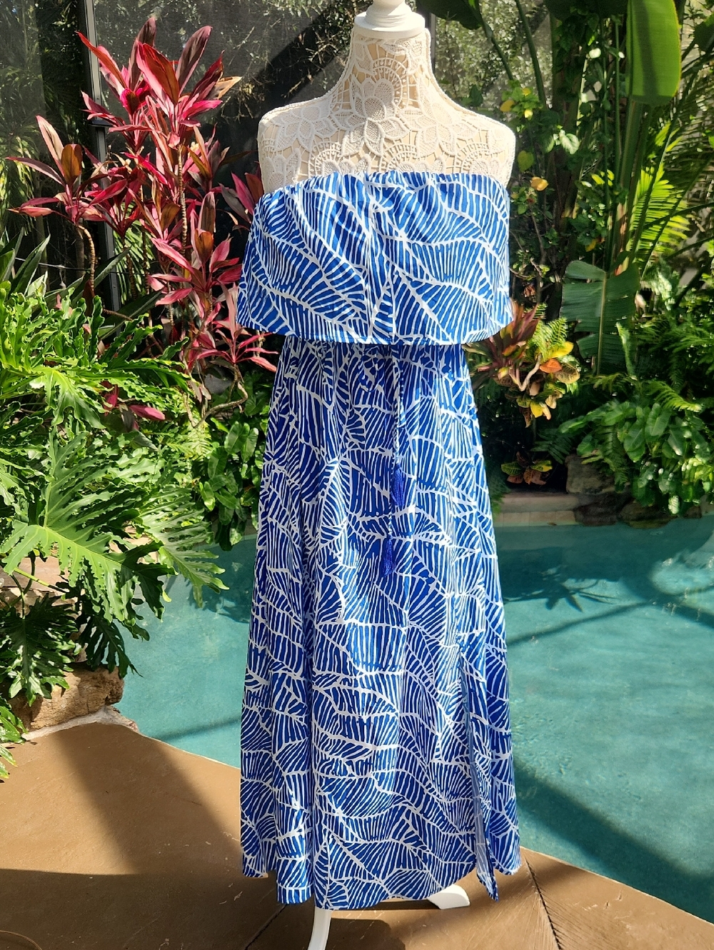 Blue & White Strapless Leaf-Print Maxi Dress..